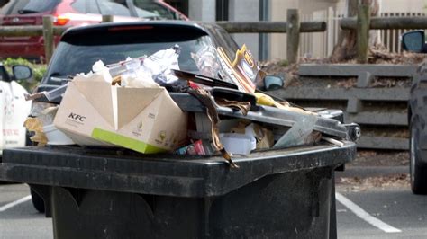 moonee valley council bin collection.